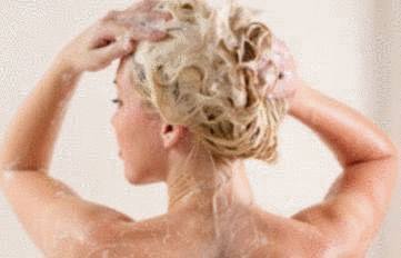 comment laver une brosse à cheveux