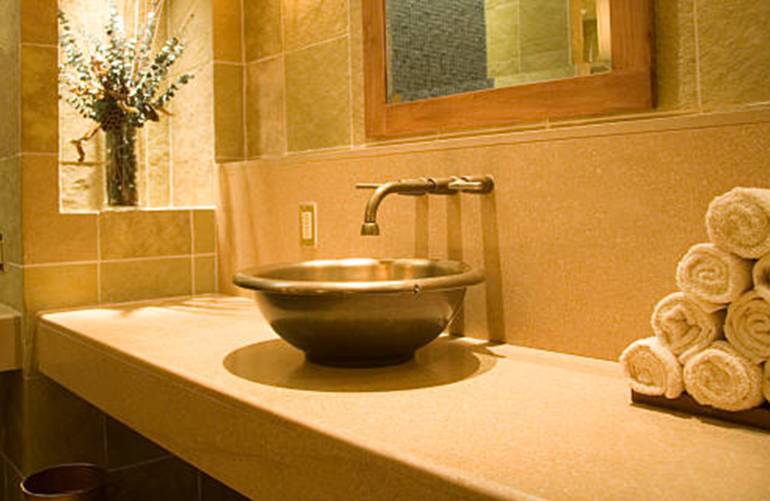 15 astuces pour bien nettoyer un lavabo en cuivre