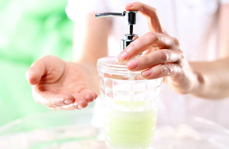savon-liquide-solution-peau-main-craquelee-film-hydrolipidique-barriere-cutanee-membrane-peau-hydratation